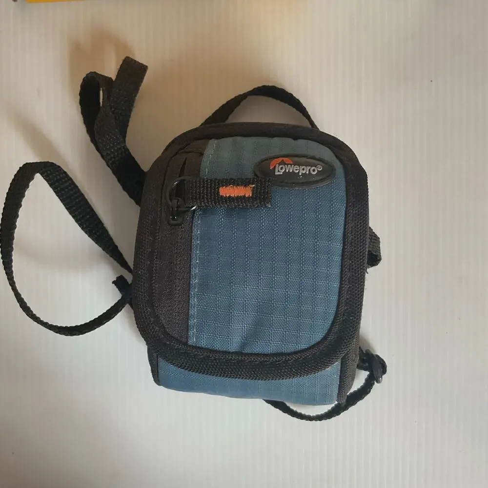 Kodak EasyShare C653 6.1MP Digital Camera Bundle SD Cards Case Tested Working